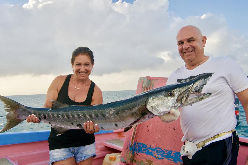 Fish Tobago Guesthouse Buccoo Zewnętrze zdjęcie